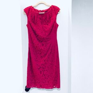 Adrianna Papell Fuchsia Lace V-neck Cap Sleeve Desk